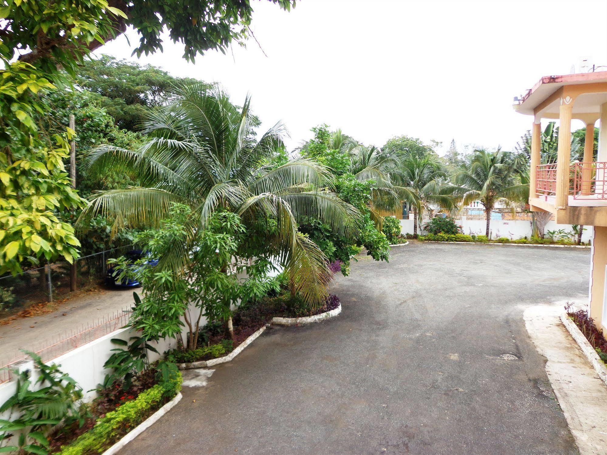 Casa De Shalom Hotel Ocho Rios Exterior photo